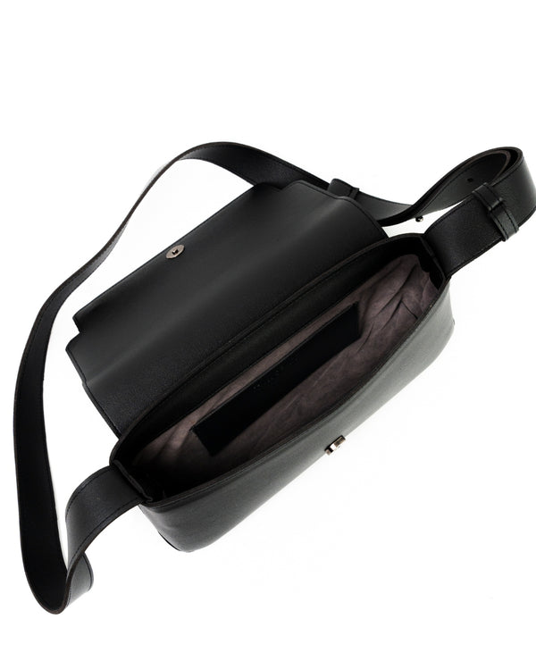 BAGANI SLING BAG IN BLACK
