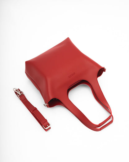 AZON SHOULDER BAG IN CRIMSON