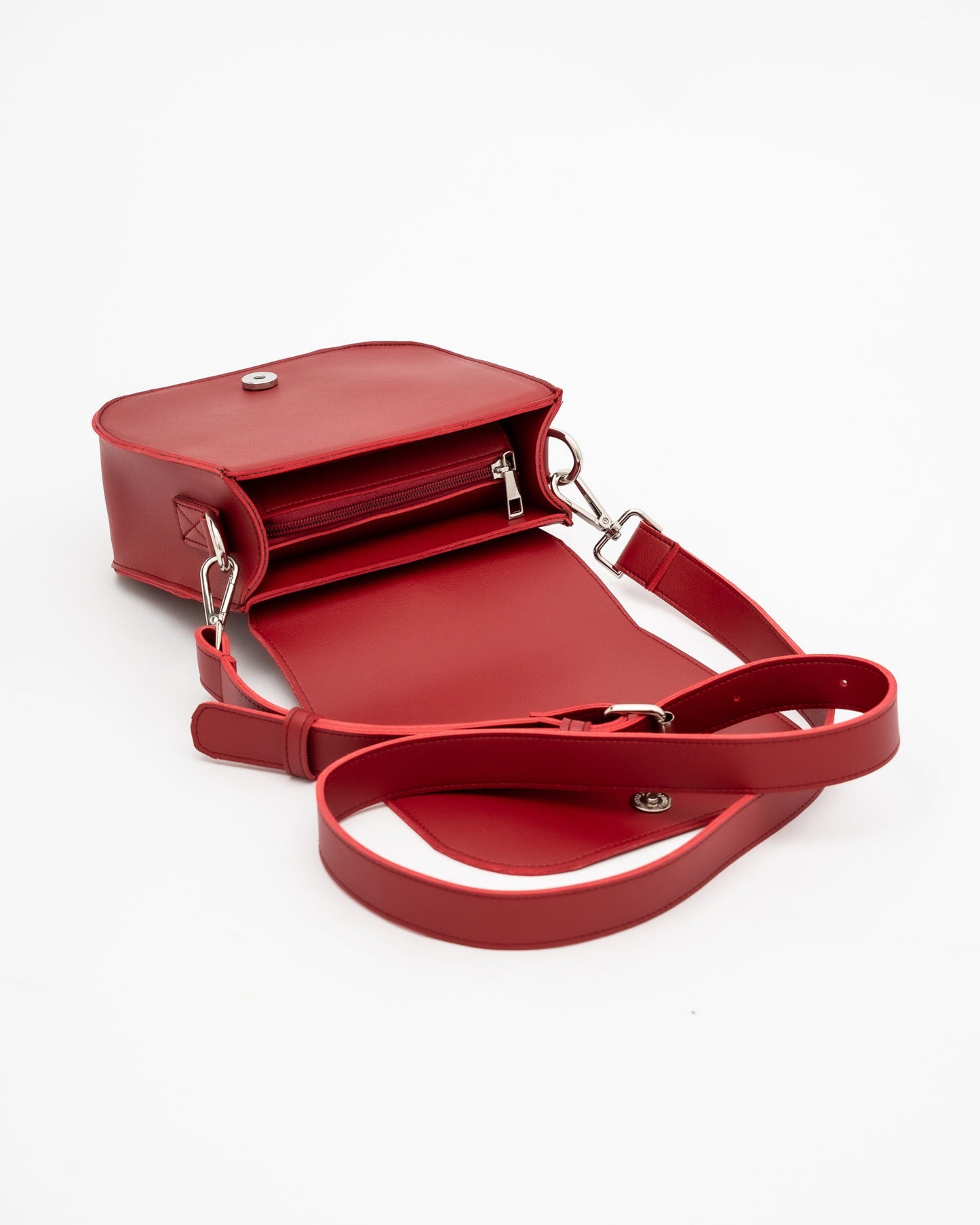 BRIANNA CROSSBODY BAG IN CRIMSON