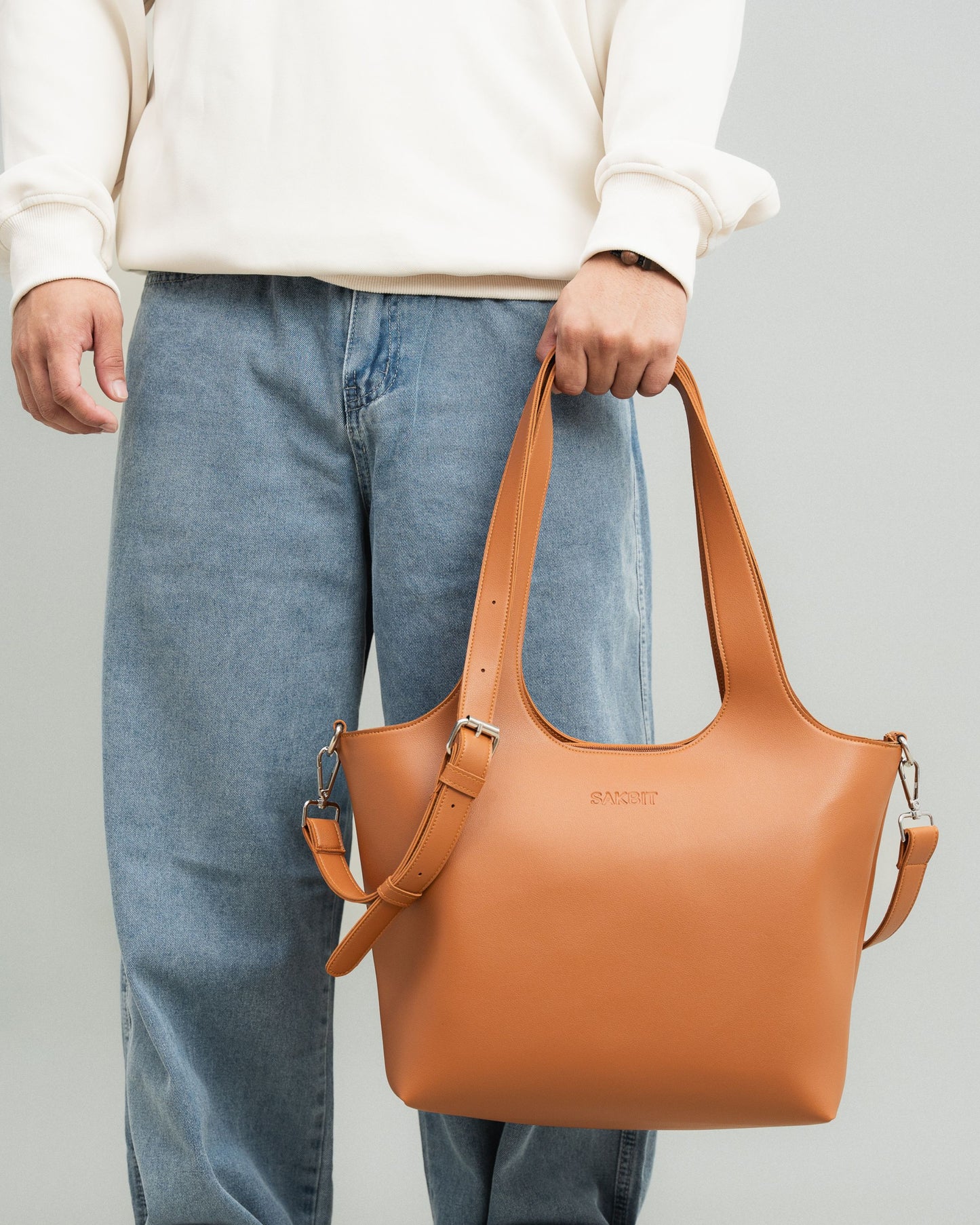 AZON SHOULDER BAG IN TAN