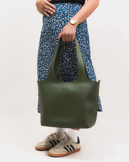 AZON SHOULDER BAG IN ARMY GREEN