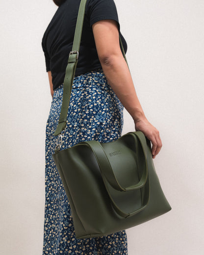 AZON SHOULDER BAG IN ARMY GREEN