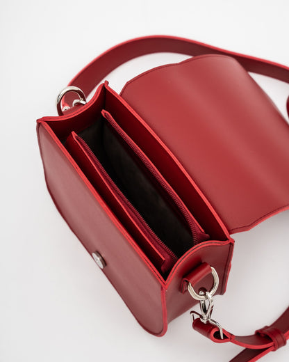 BRIANNA CROSSBODY BAG IN CRIMSON