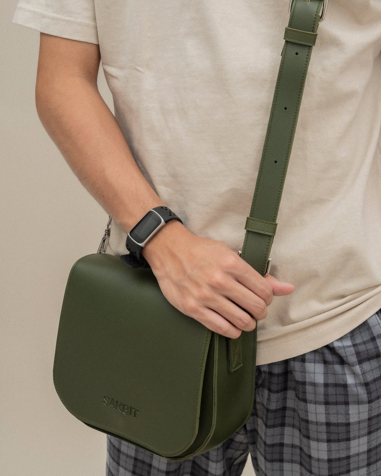 BRIANNA CROSSBODY BAG IN ARMY GREEN