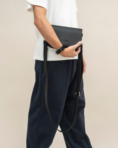 STELLA CROSSBODY BAG IN BLACK